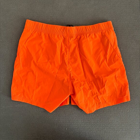 Peak Performance Alum Light Running Shorts - Men's Super Nova / M - Picture 2 of 4